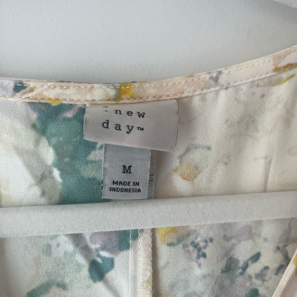 TARGET! NWOT! Dress - Picture 3 of 3